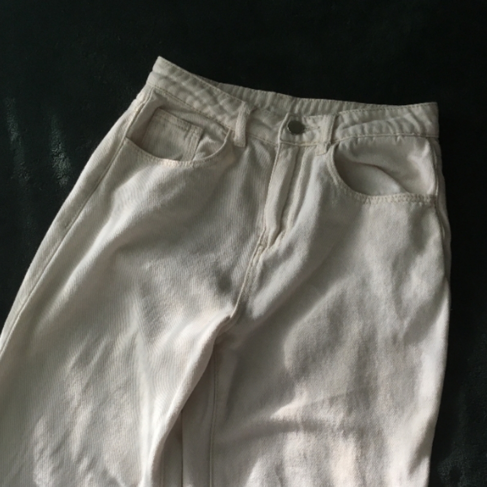 Jeans - Picture 2 of 2